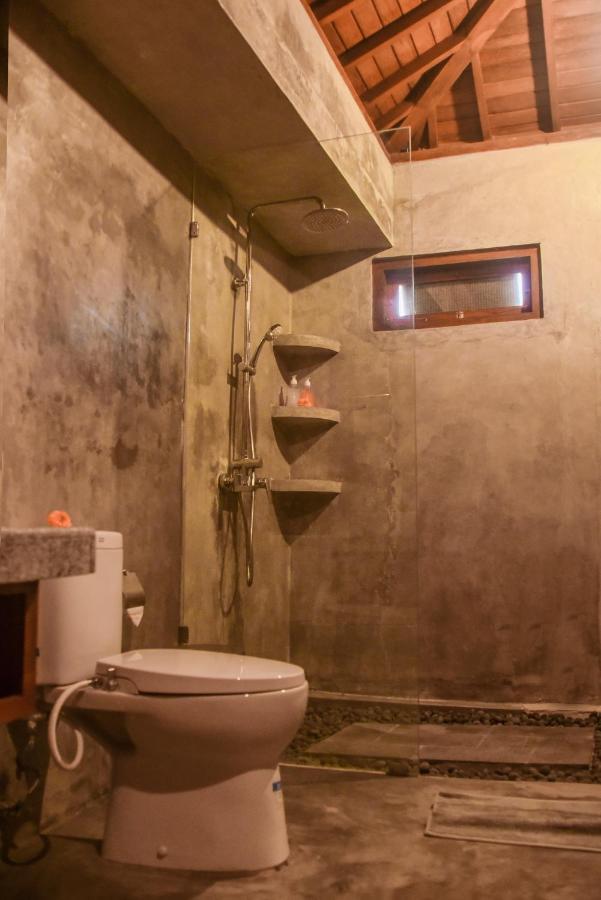 Japa Guesthouse by ecommerceloka Canggu Eksteriør billede